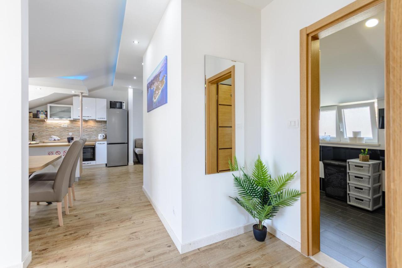 Apartment Darka 1 Sumartin Eksteriør billede