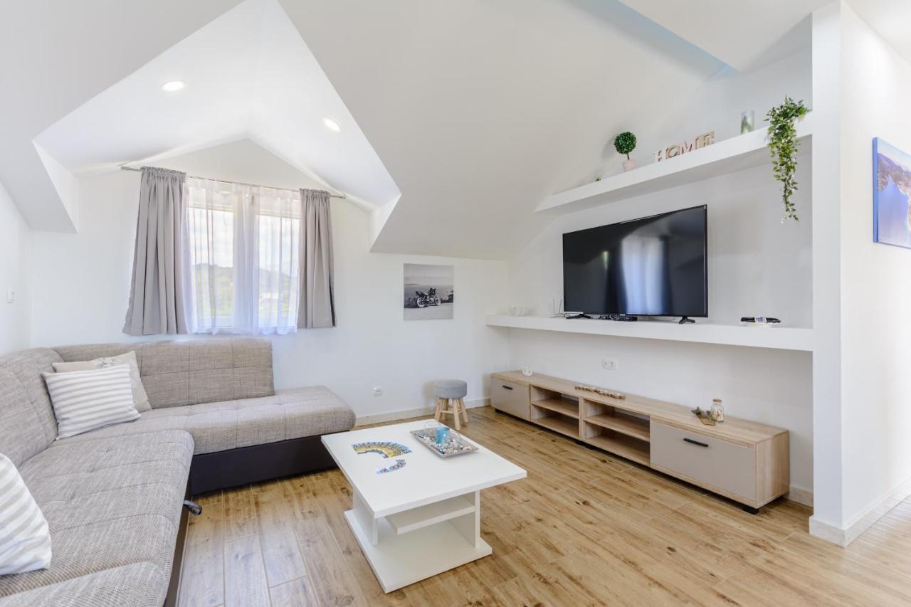 Apartment Darka 1 Sumartin Eksteriør billede